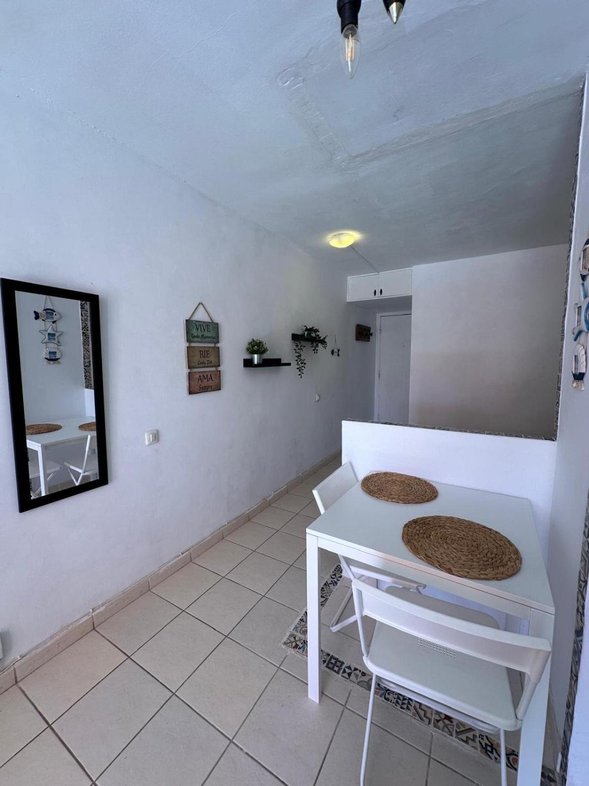 Апартаменты Flat Con Piscina In Costa Del Silencio - 5 Minuti Dal Mare Арона Экстерьер фото