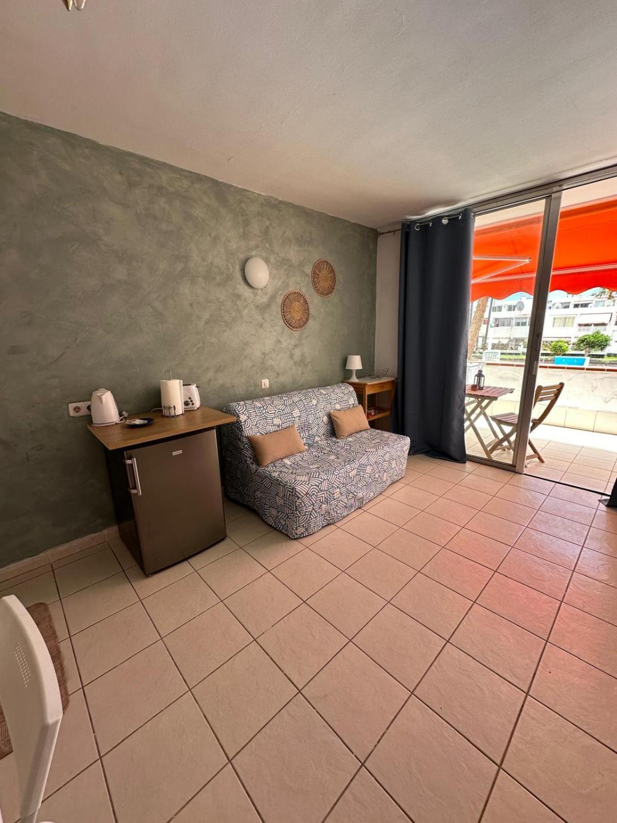 Апартаменты Flat Con Piscina In Costa Del Silencio - 5 Minuti Dal Mare Арона Экстерьер фото