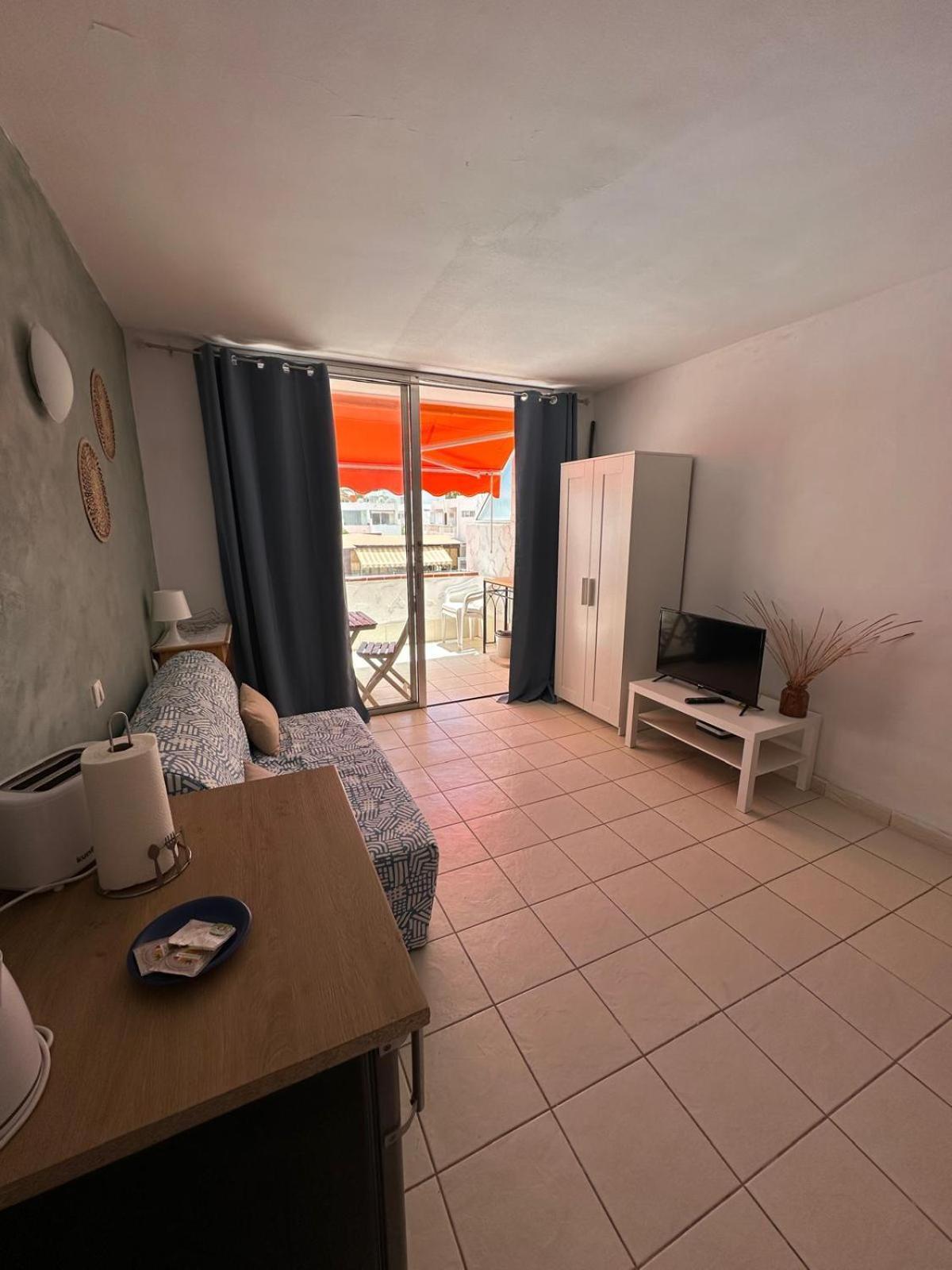 Апартаменты Flat Con Piscina In Costa Del Silencio - 5 Minuti Dal Mare Арона Экстерьер фото